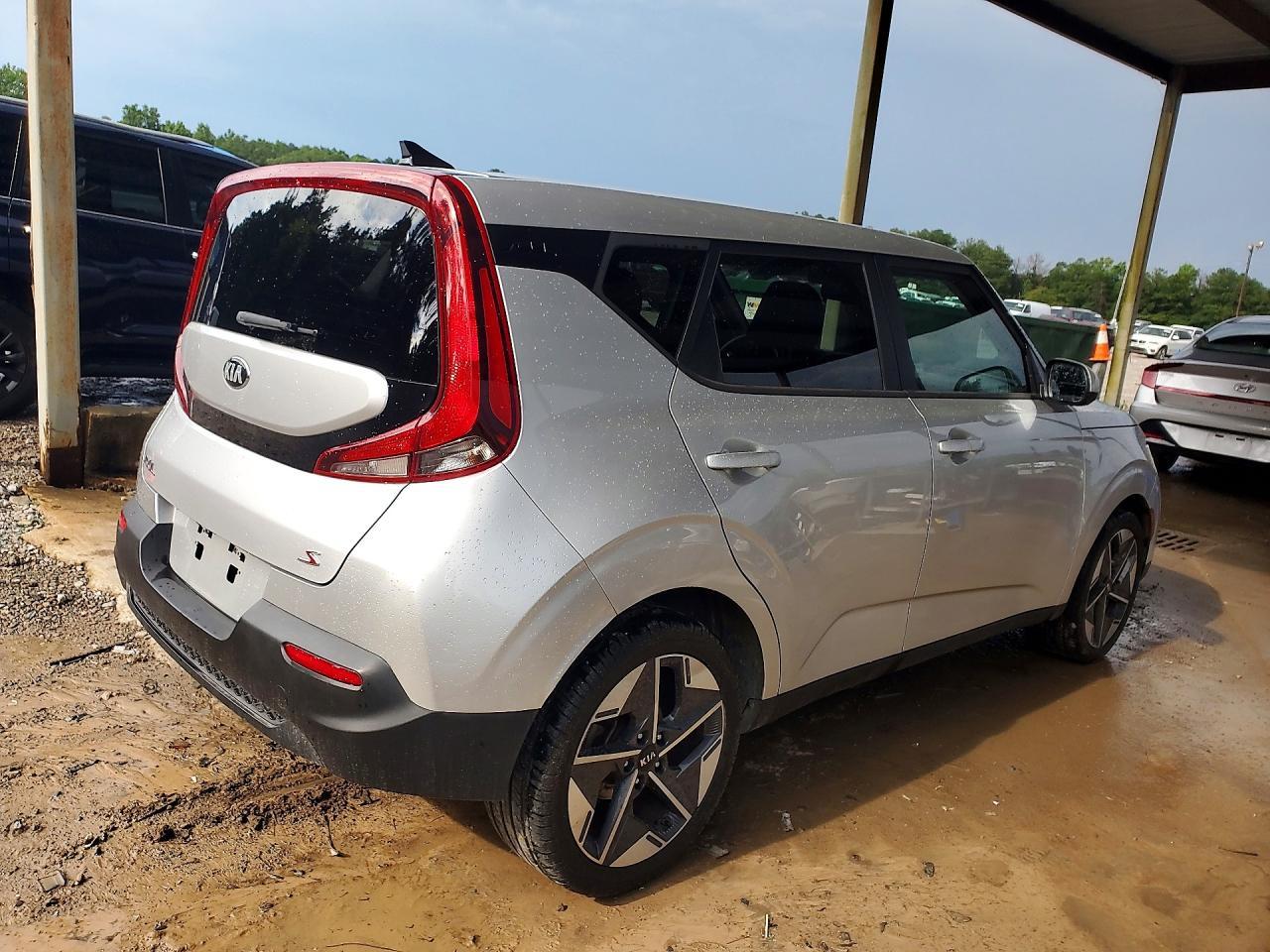 2021 Kia Soul S - Фото 3