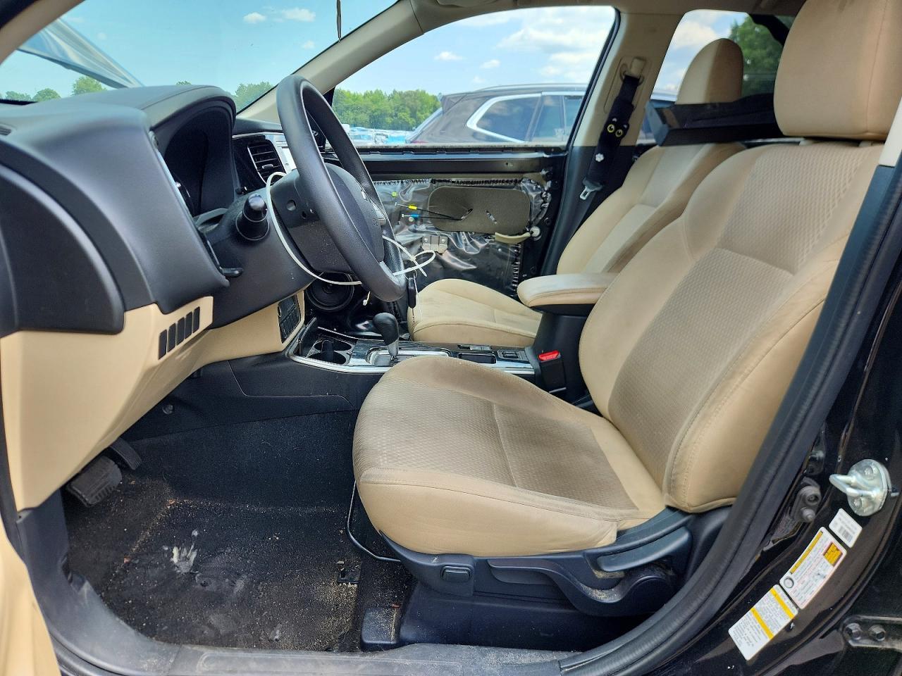 2020 Mitsubishi Outlander Es - Image 7