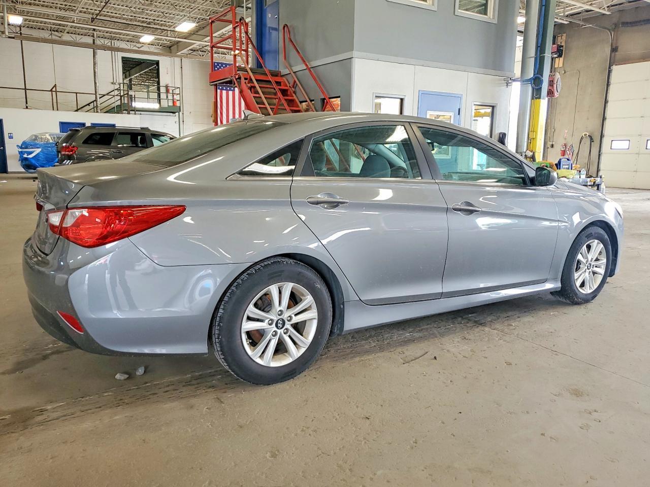 2014 Hyundai Sonata Gls - Фото 3