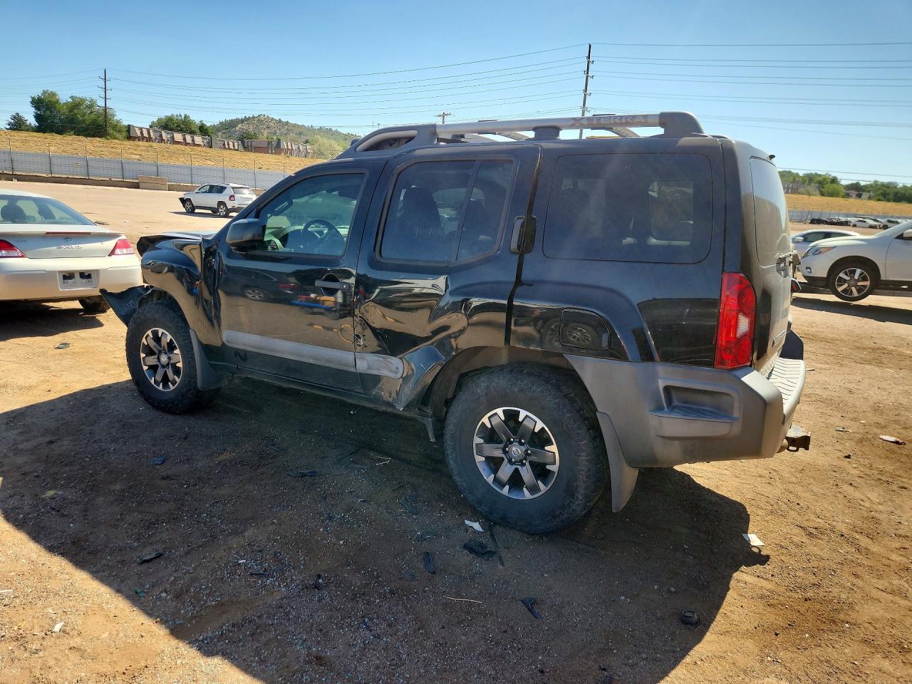 2015 Nissan Xterra Pro-4X - Image 2