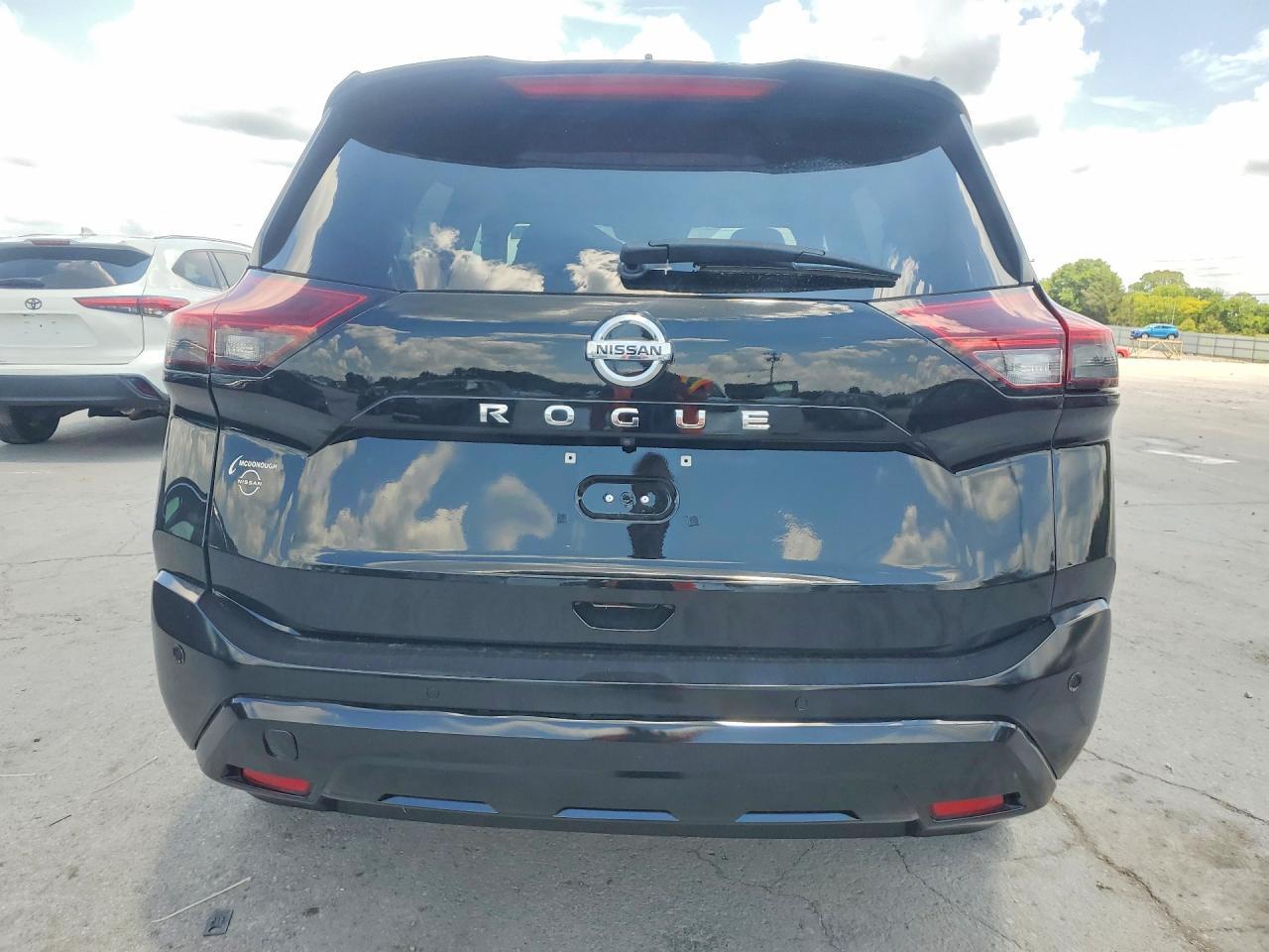 2021 Nissan Rogue S - Фото 6