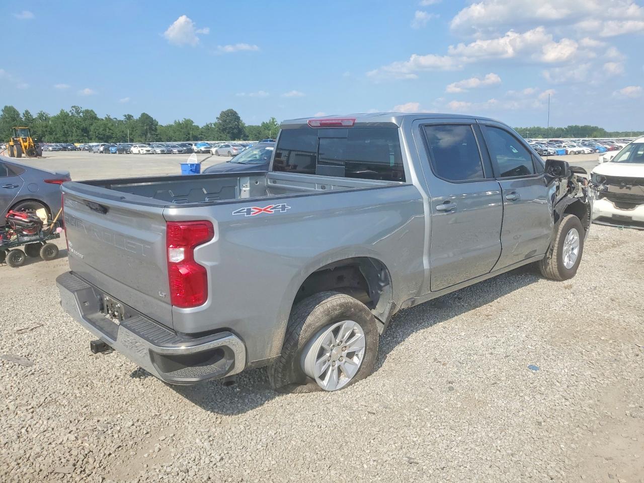 2025 Chevrolet Silverado K1500 Lt - Image 3