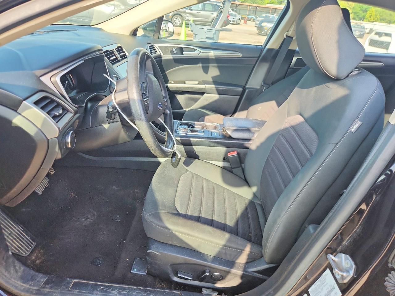 2020 Ford Fusion Se - Image 7