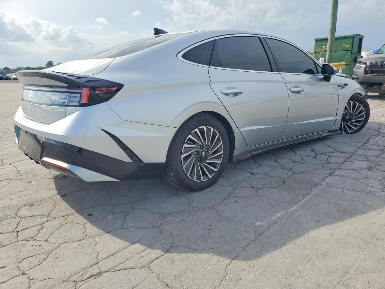 2025 Hyundai Sonata Hybrid Sel - Фото 3