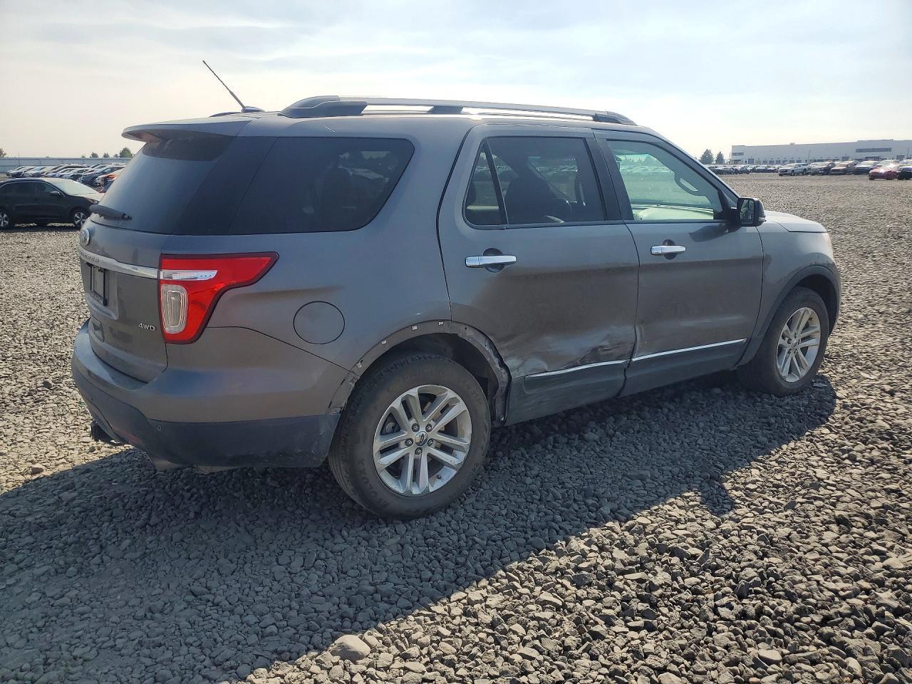 2011 Ford Explorer Xlt - Фото 3
