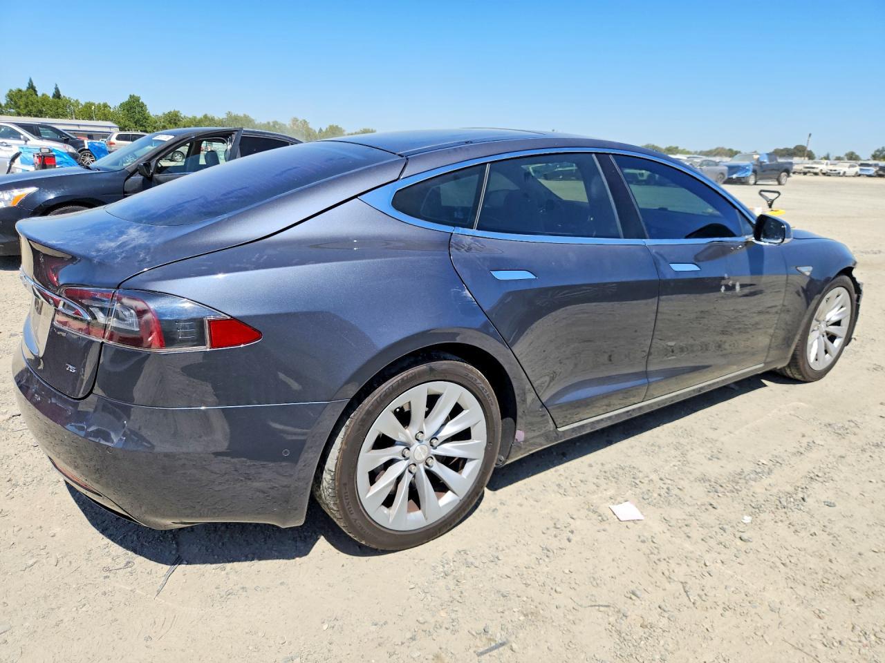 2016 Tesla Model S - Фото 3