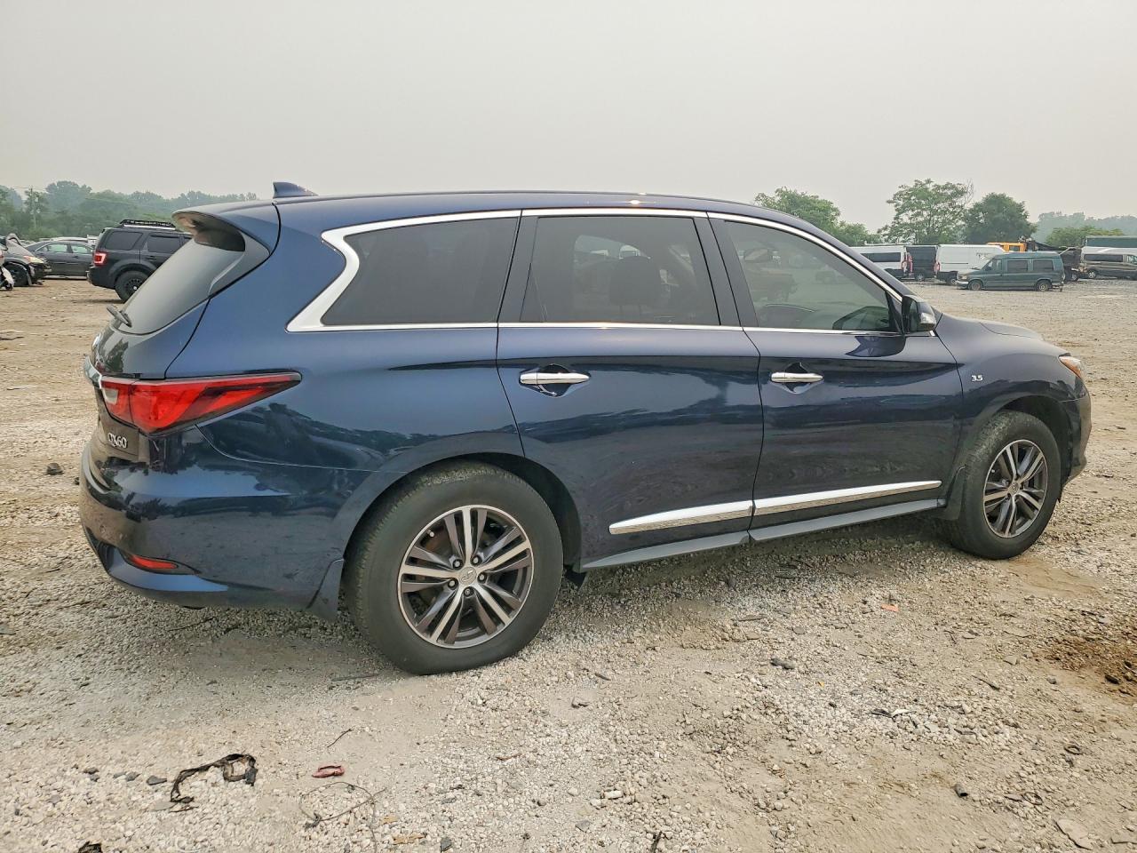 2017 Infiniti Qx60 Base - Фото 3