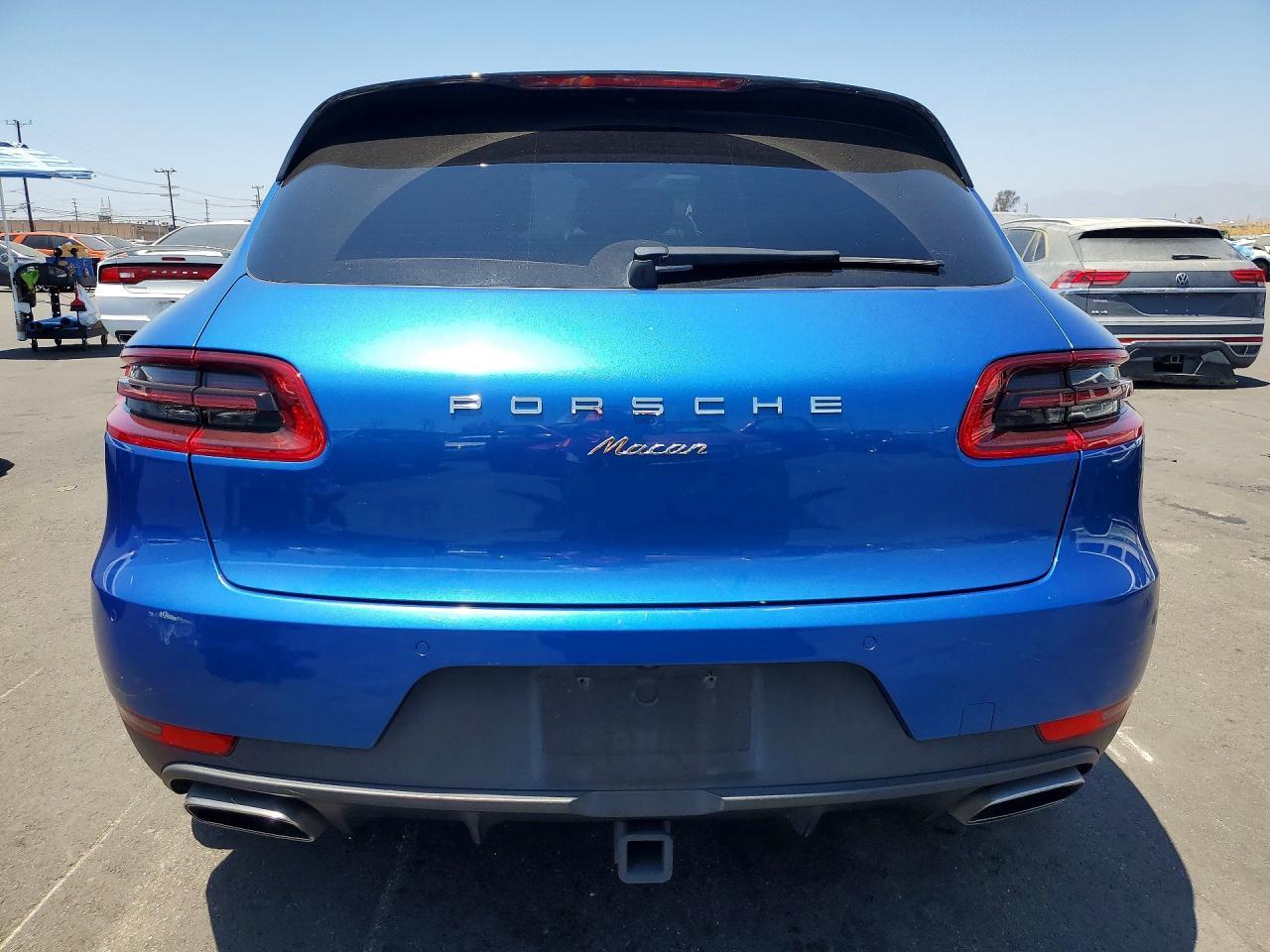 2017 Porsche Macan - Image 6