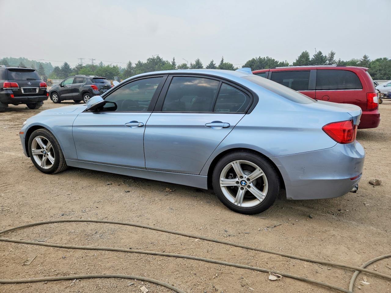 2013 BMW 328 Xi - Фото 2