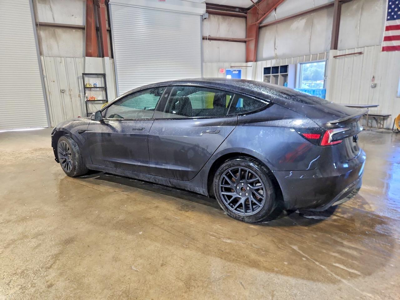 2024 Tesla Model 3 - Image 2