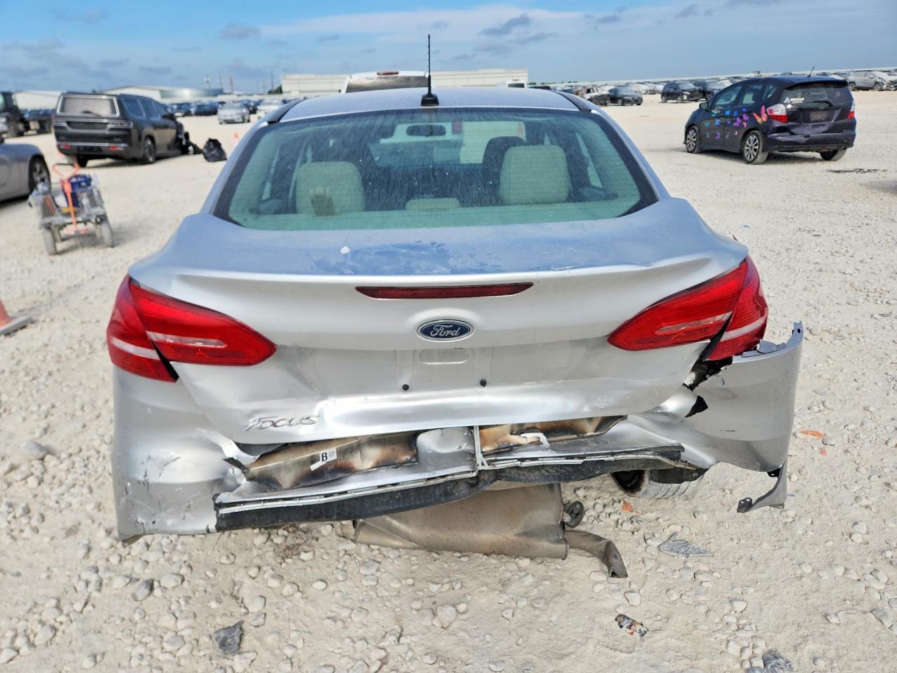 2017 Ford Focus Se - Фото 6