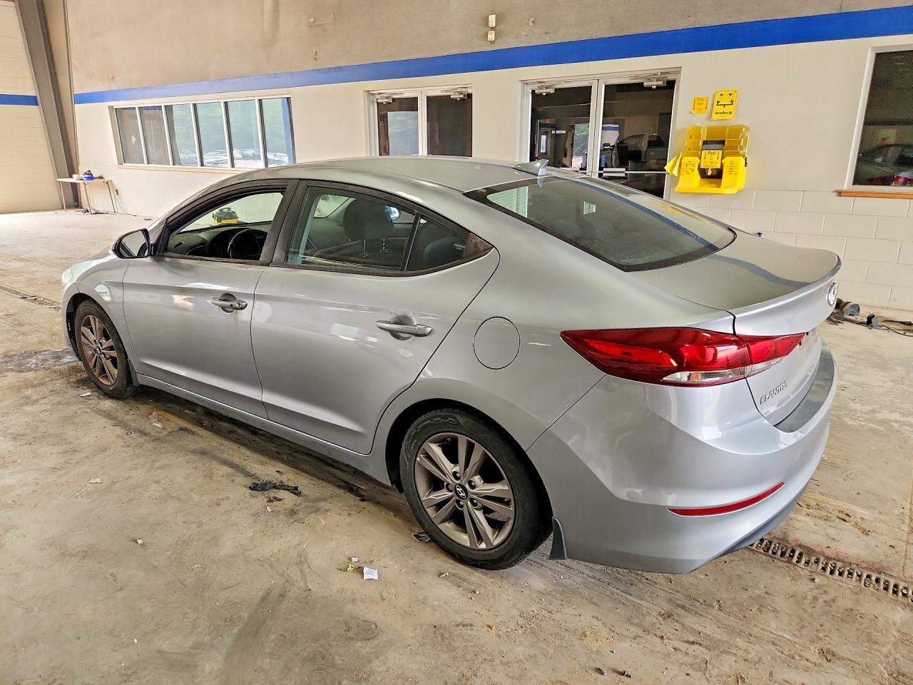 2017 Hyundai Elantra Value Edition - Image 2
