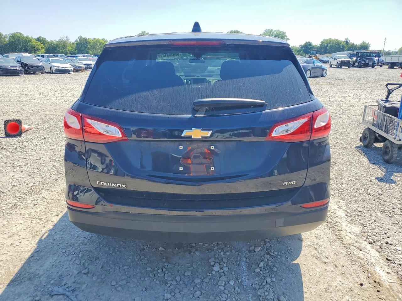 2021 Chevrolet Equinox Ls - Image 6