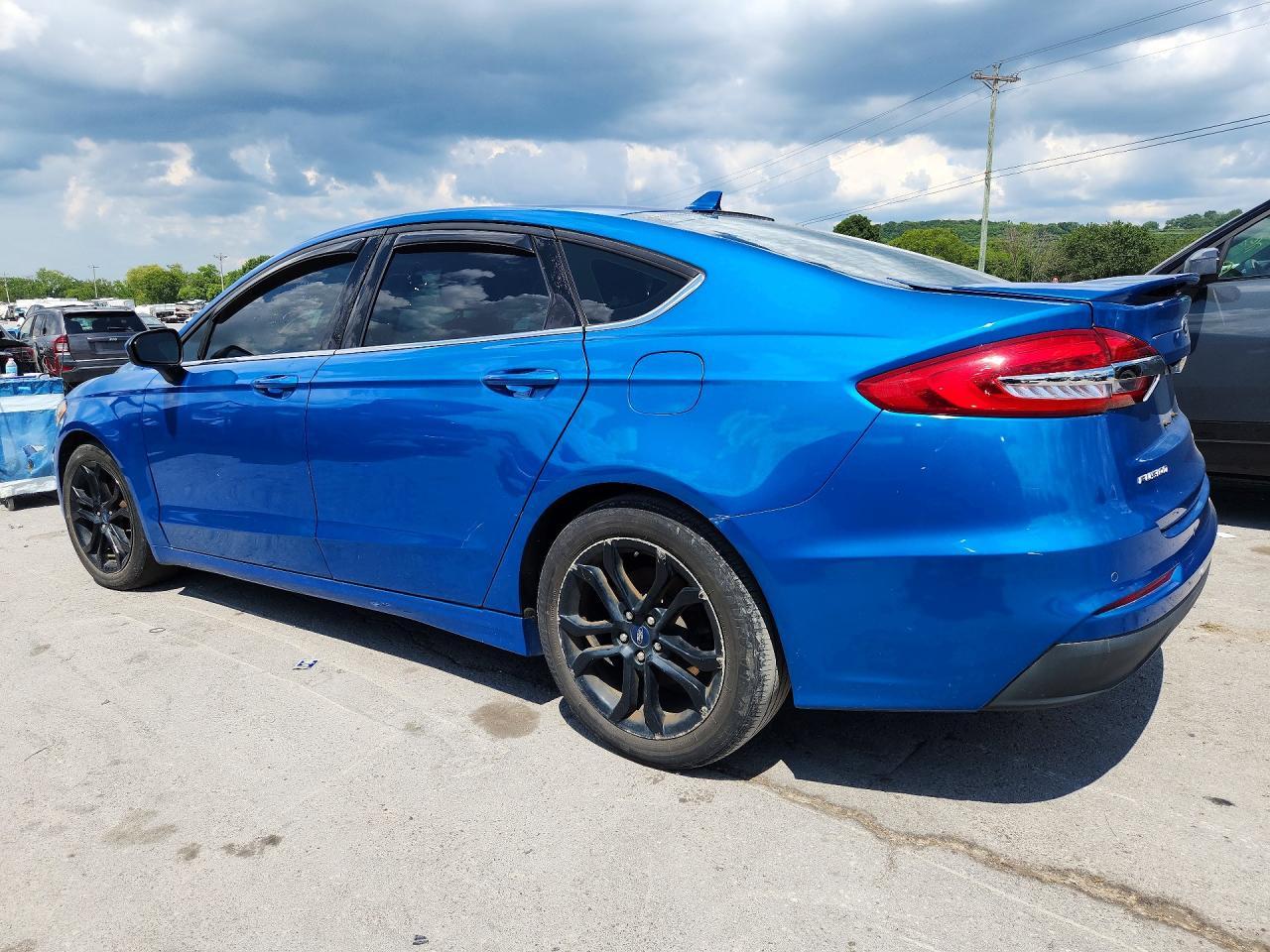 2019 Ford Fusion Se - Фото 2