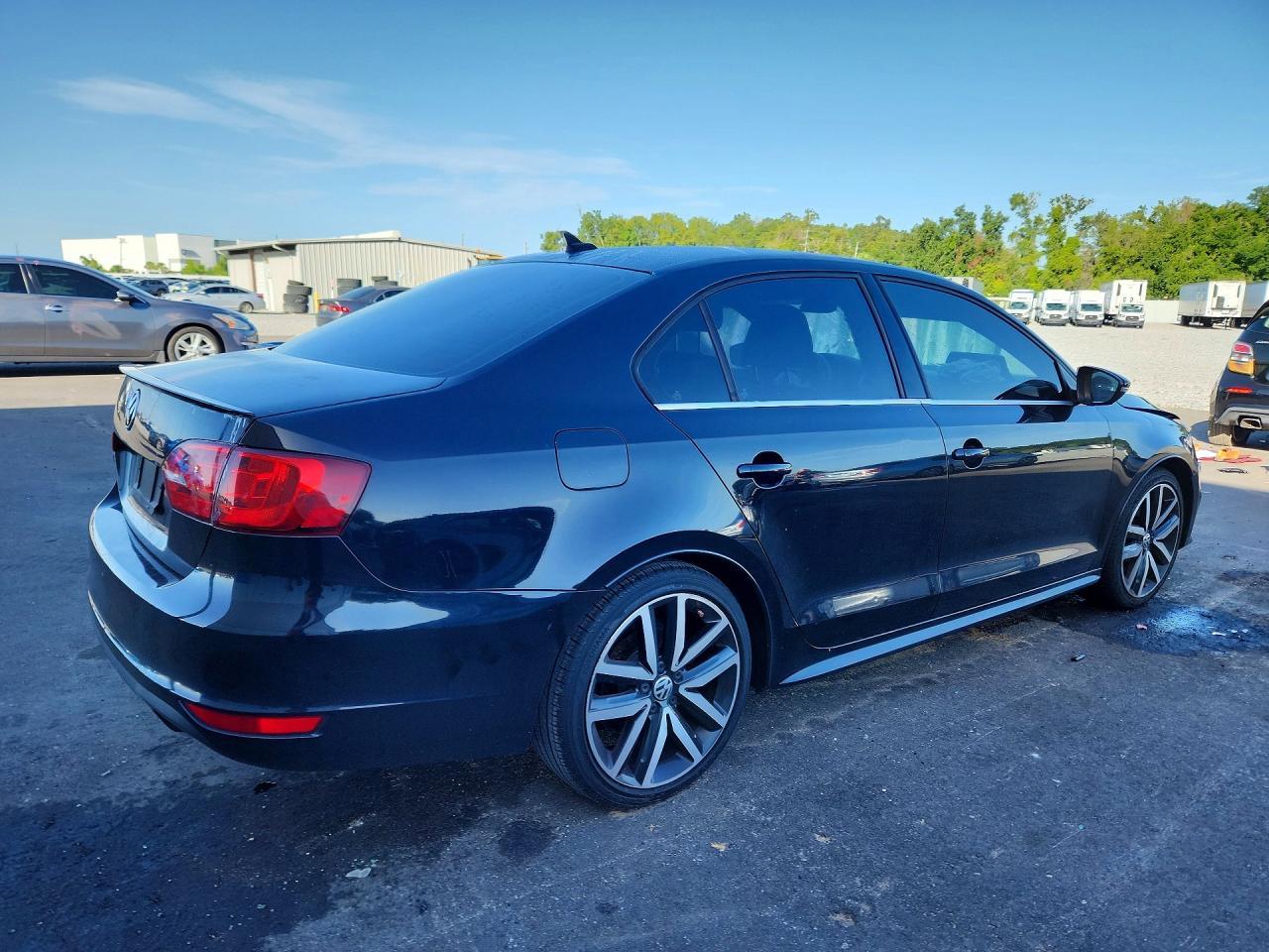 2012 Volkswagen Jetta Gli - Фото 3