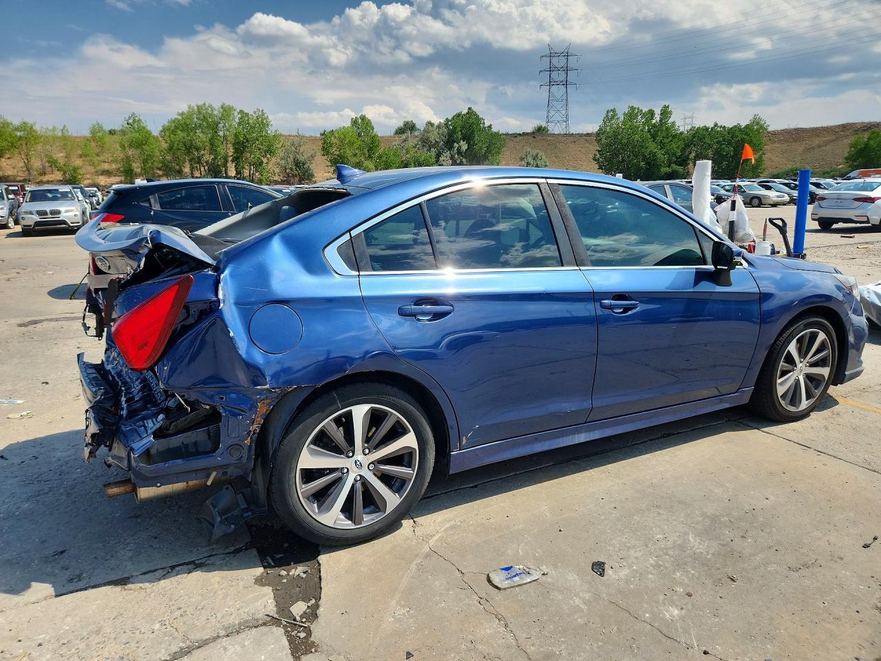 2019 Subaru Legacy 3.6R Limited - Фото 3