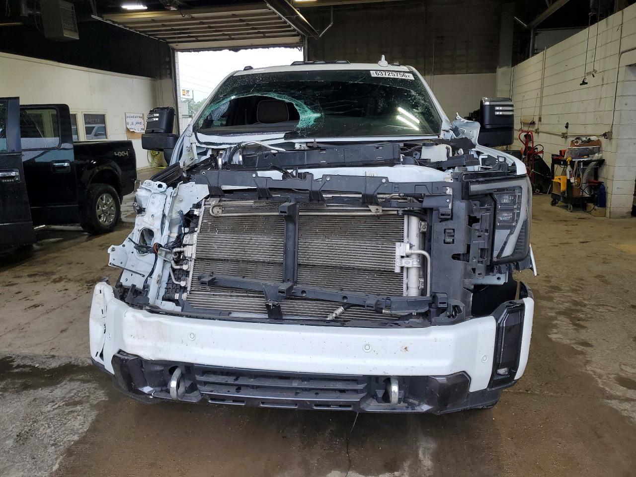 2024 GMC Sierra K3500 Denali Ultimate - Фото 5