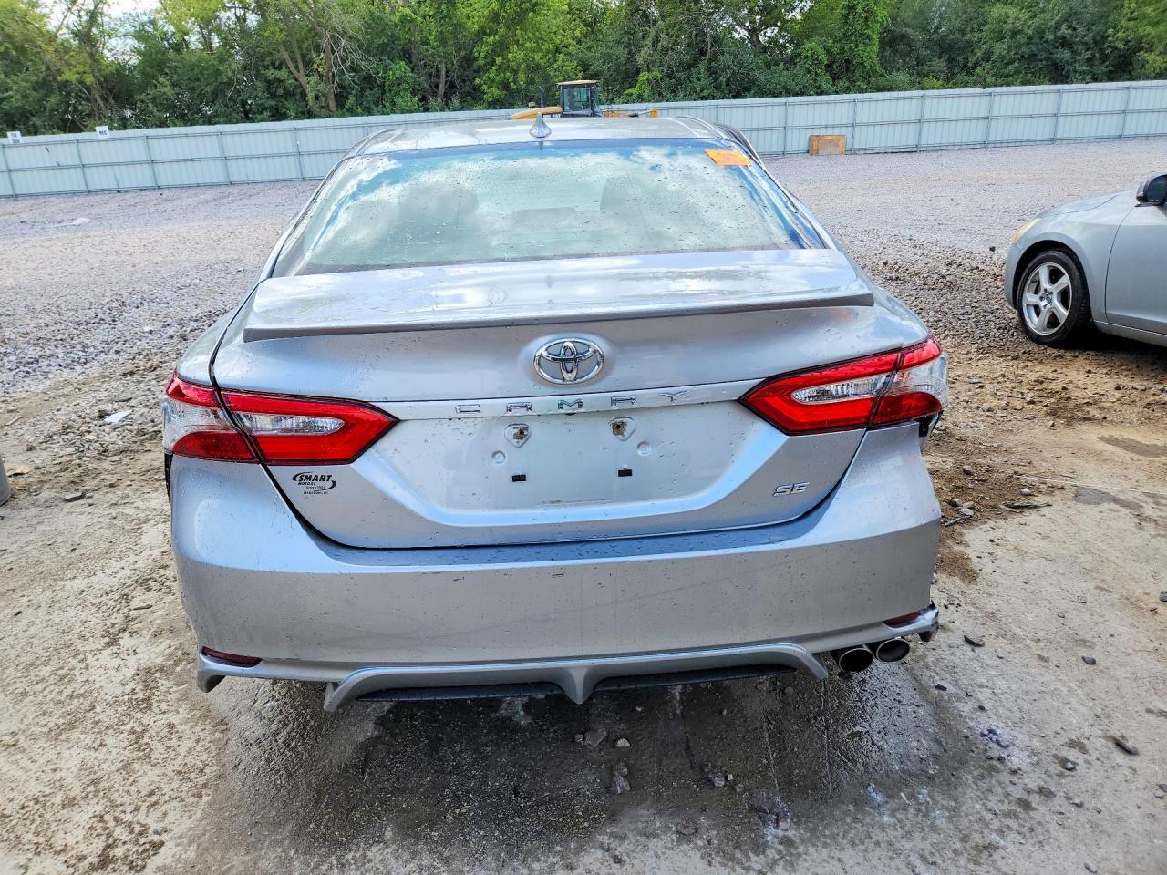 2019 Toyota Camry Se - Фото 6