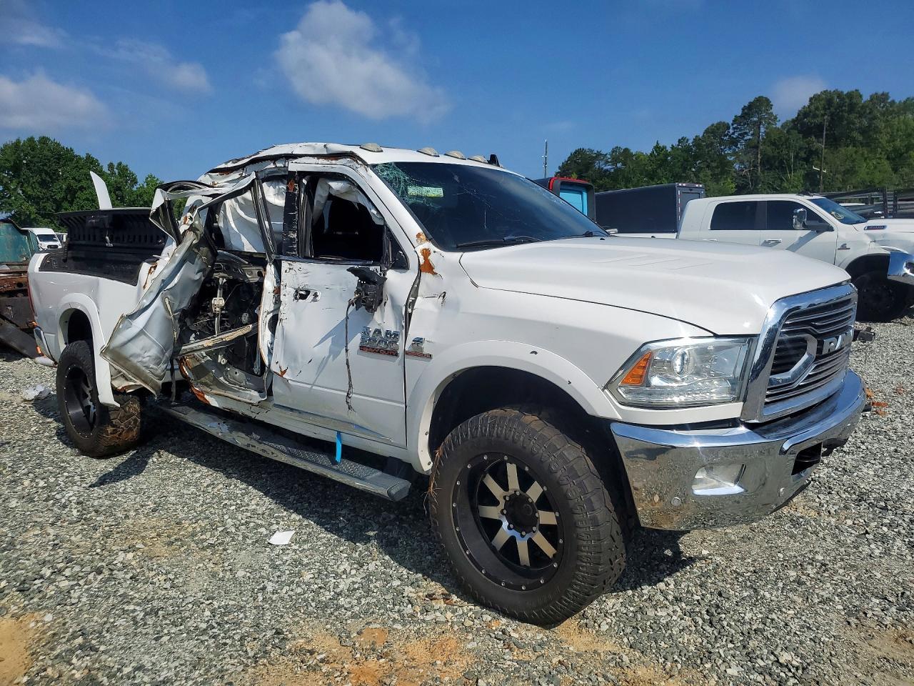 2017 Ram 3500 Longhorn - Фото 4