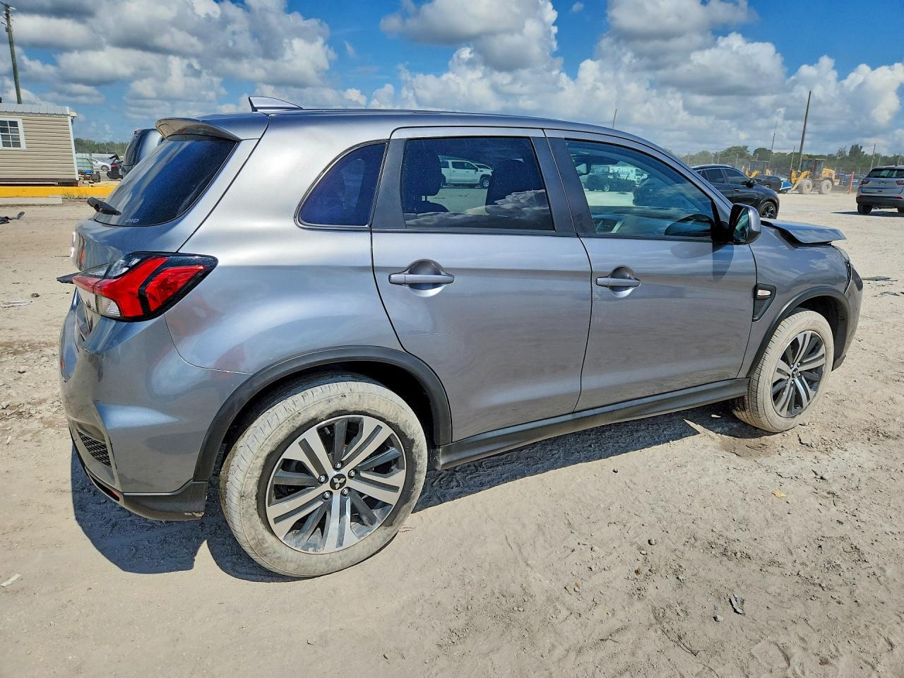 2024 Mitsubishi Outlander Sport S/Se - Image 3