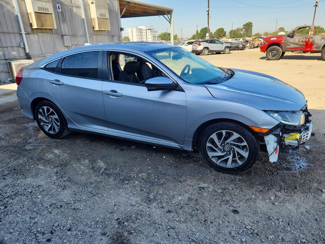 2018 Honda Civic Ex - Image 4