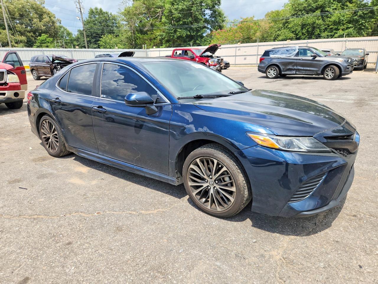 2018 Toyota Camry Se - Фото 4