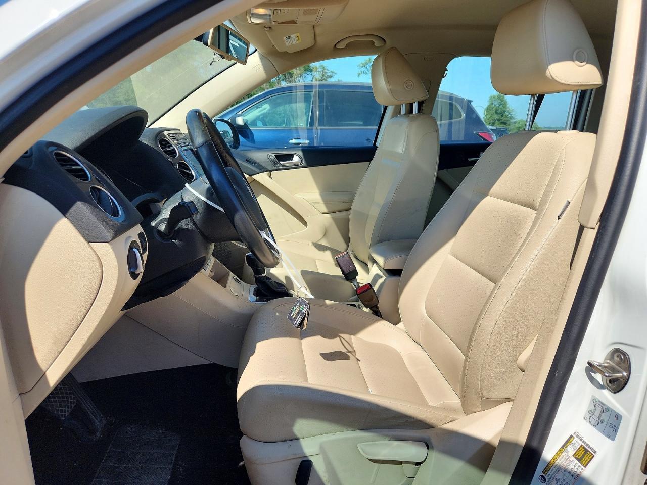 2017 Volkswagen Tiguan S - Фото 7