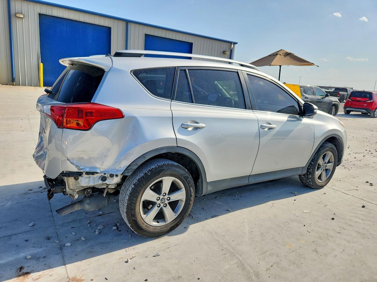 2015 Toyota Rav4 Xle - Фото 3