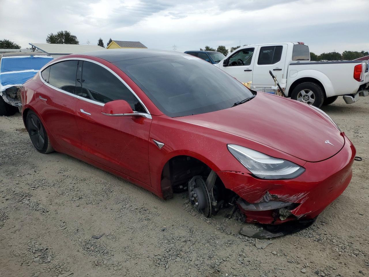 2019 Tesla Model 3 - Фото 4