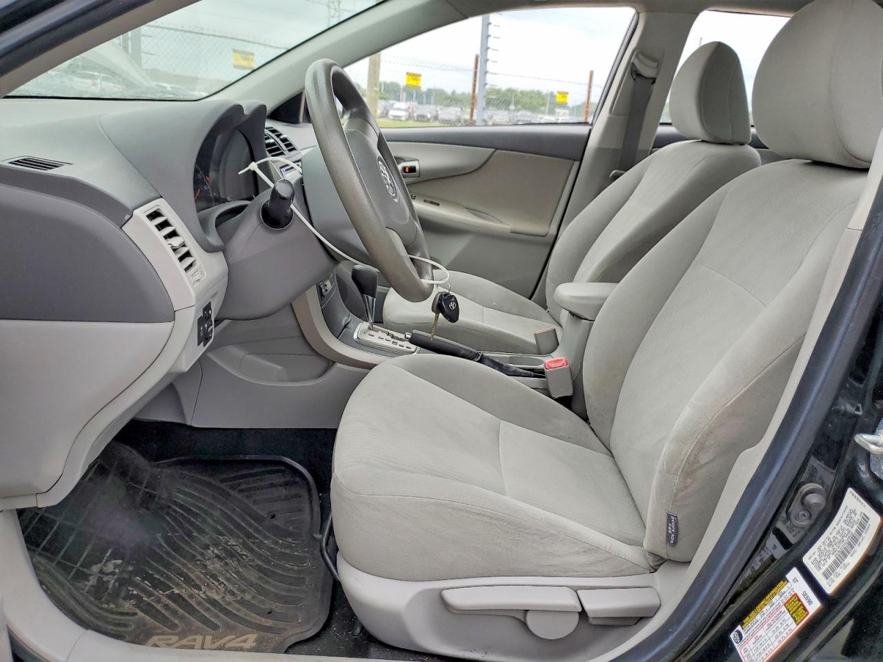2010 Toyota Corolla Le - Фото 7