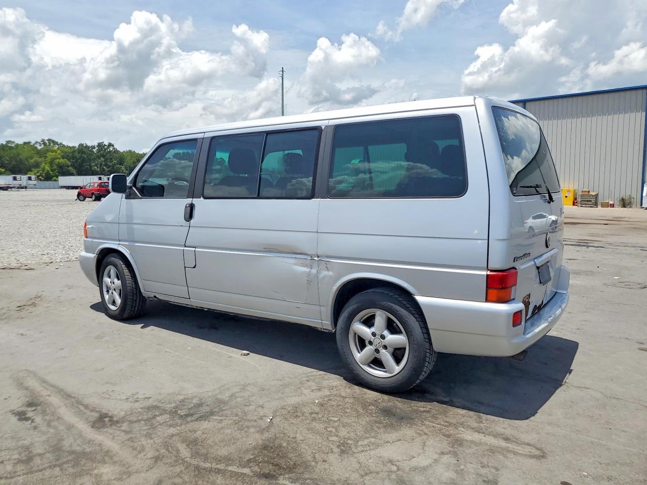 2003 Volkswagen Eurovan Mv - Фото 2