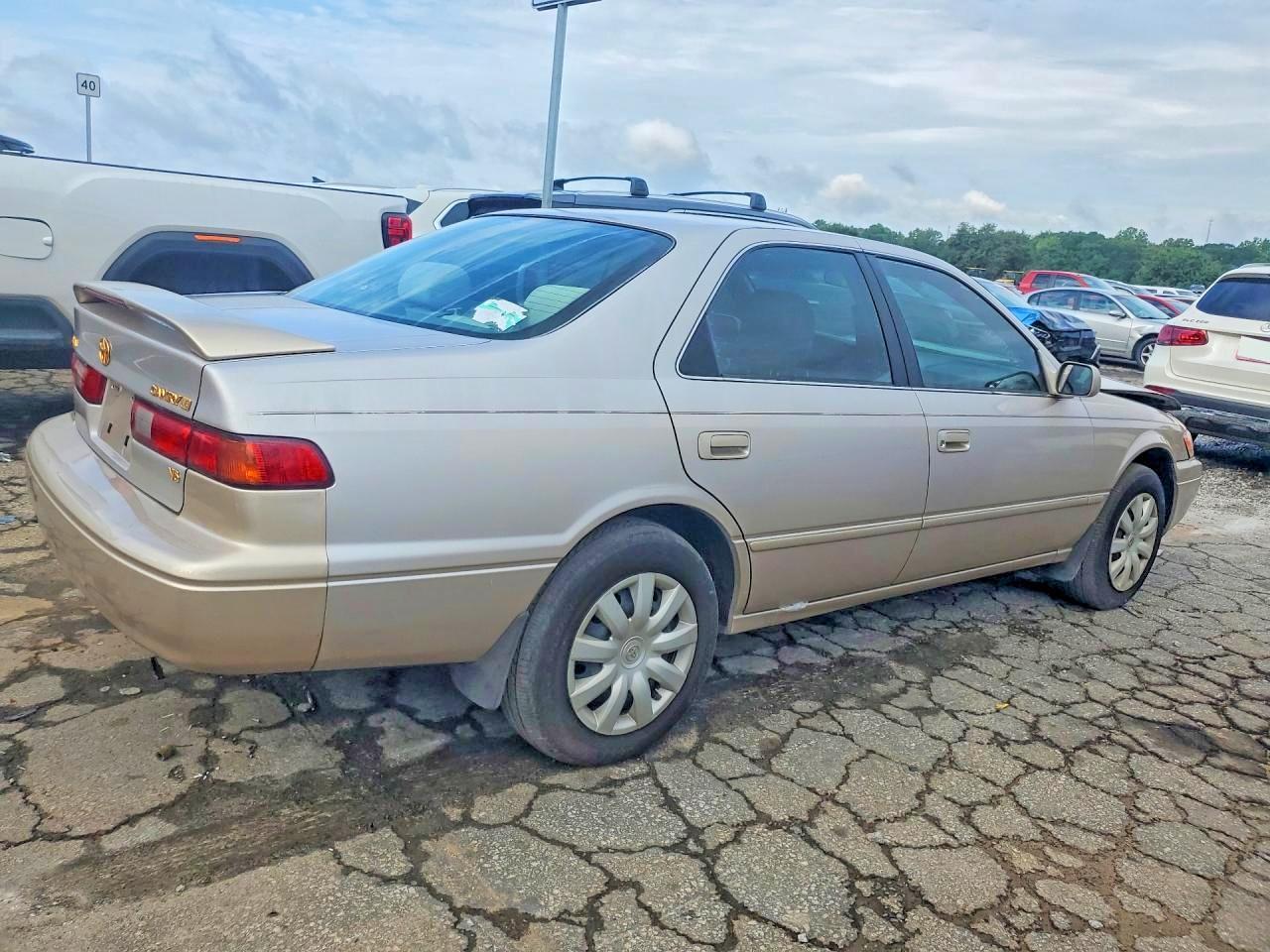 1997 Toyota Camry Le V6 - Image 3