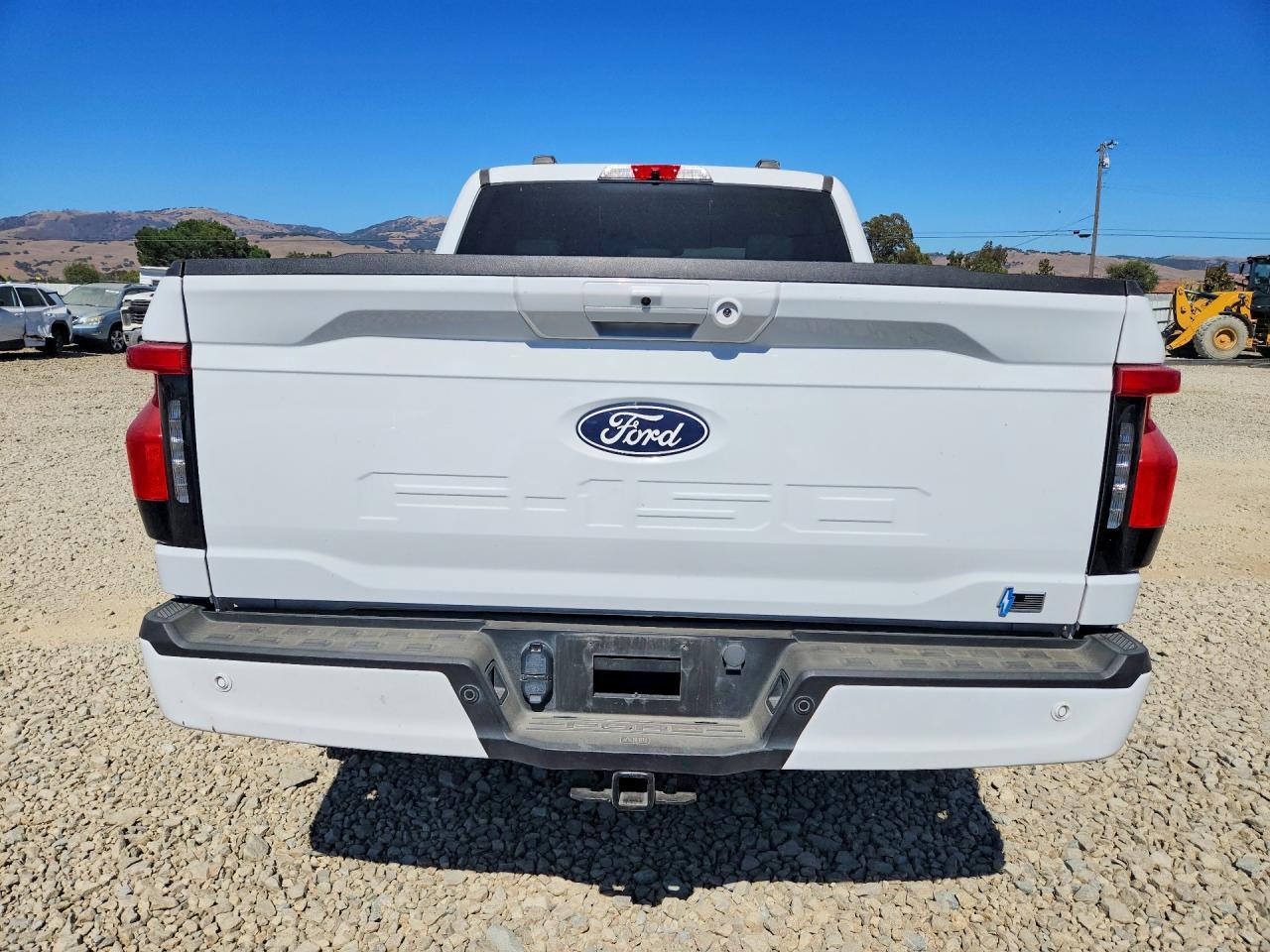 2024 Ford F150 Lightning Xlt - Фото 6