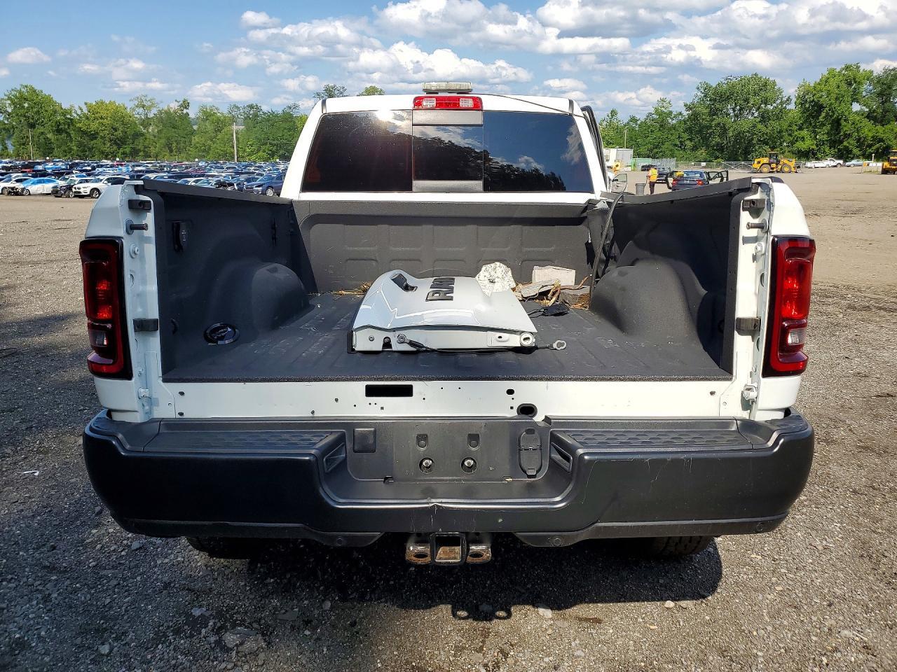 2025 Ram 2500 Tradesman - Image 6