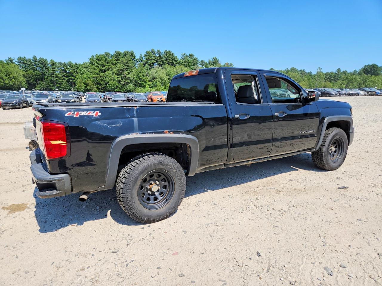 2015 Chevrolet Silverado K1500 - Фото 3