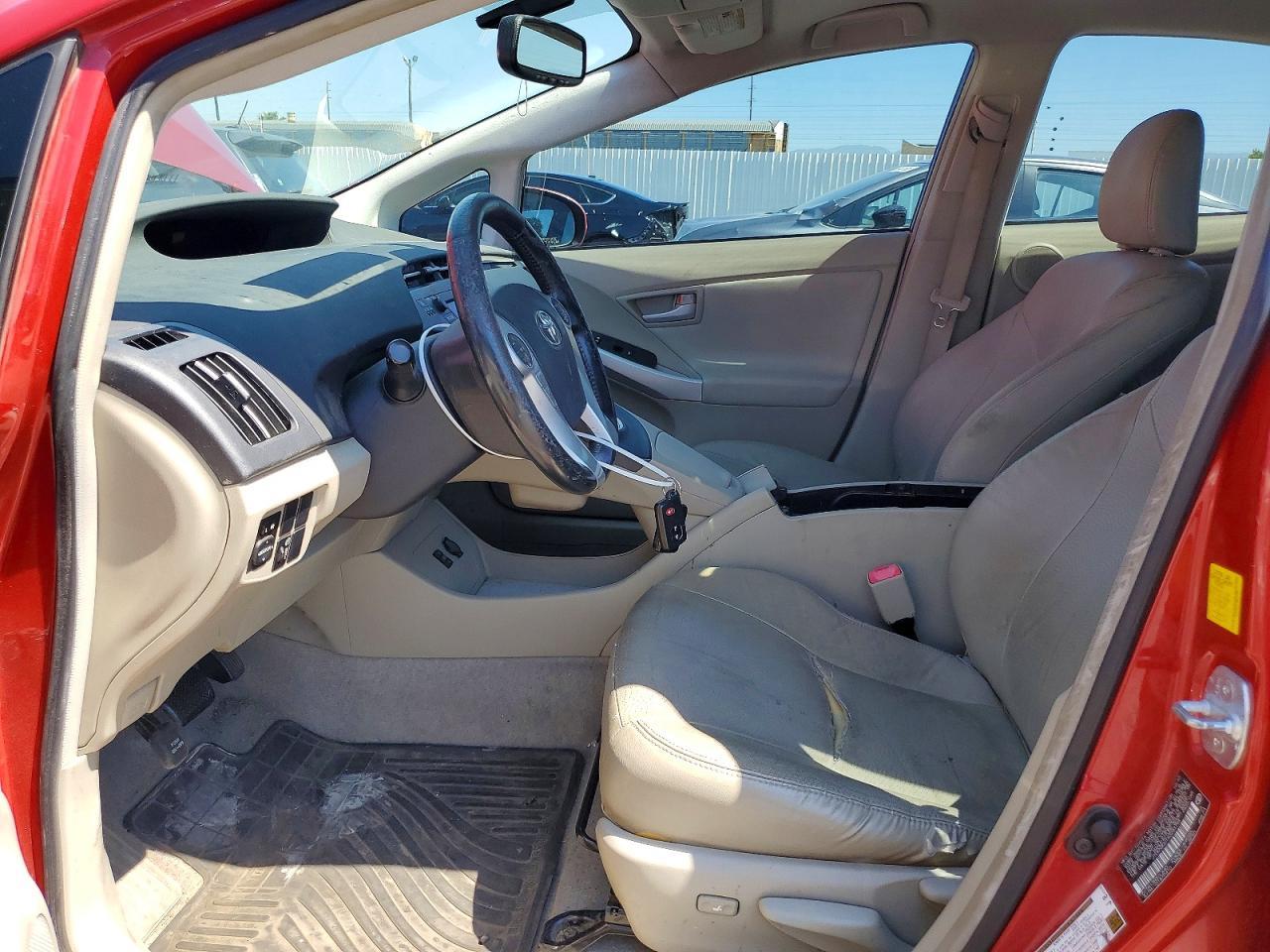 2010 Toyota Prius Iv - Фото 7