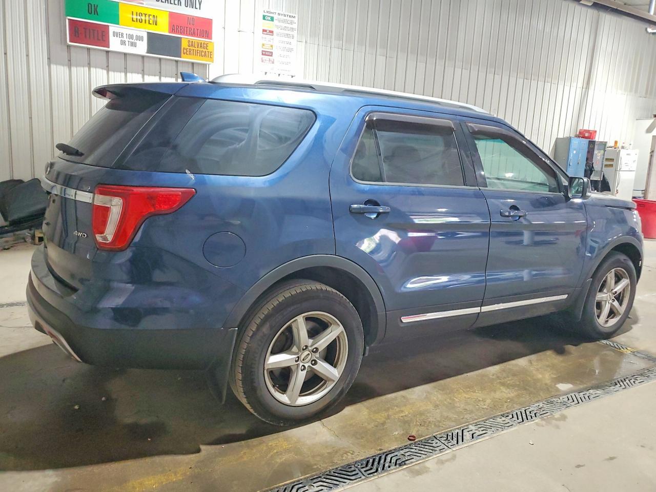 2017 Ford Explorer Xlt - Фото 3