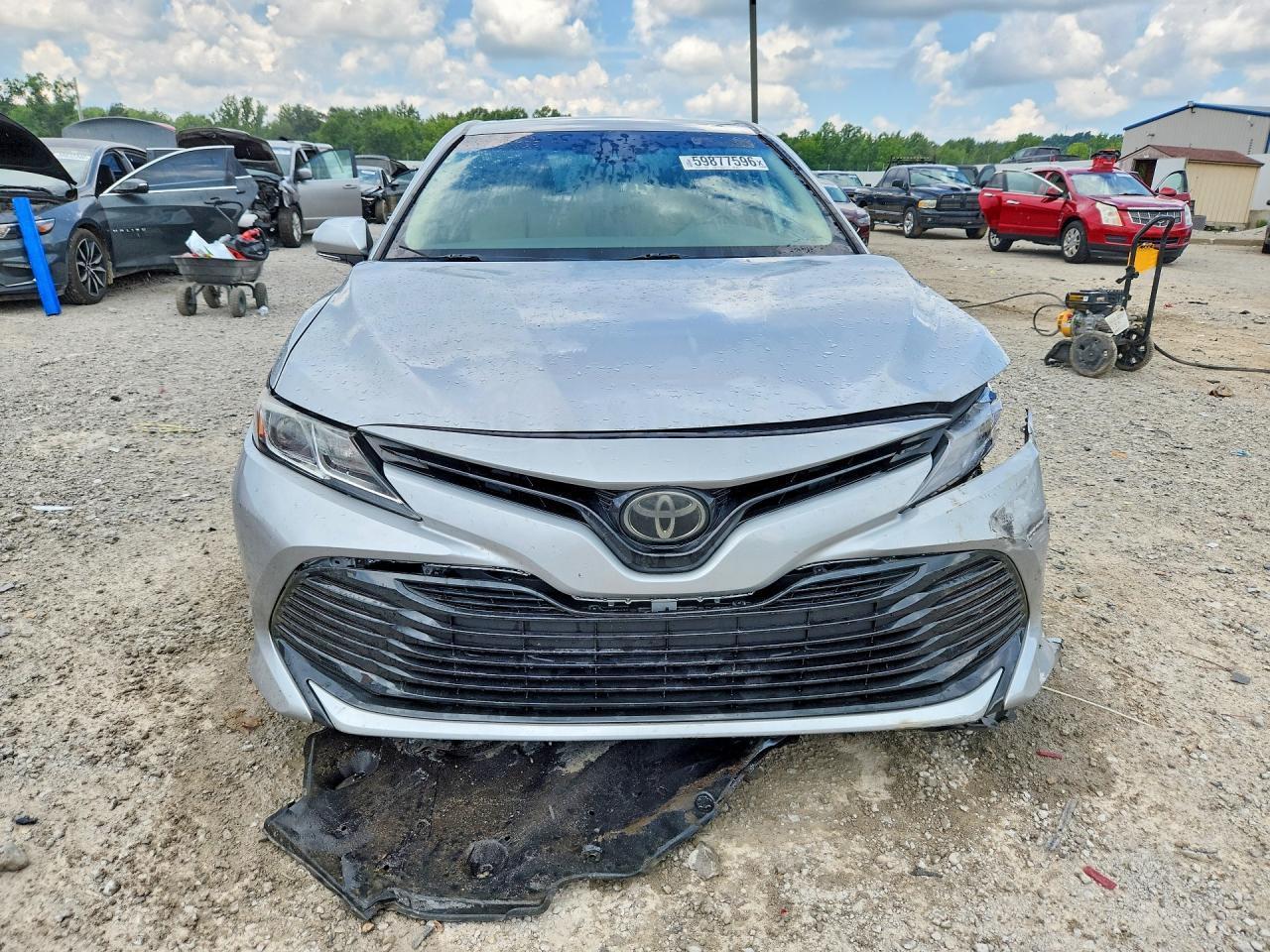 2018 Toyota Camry Le - Фото 5