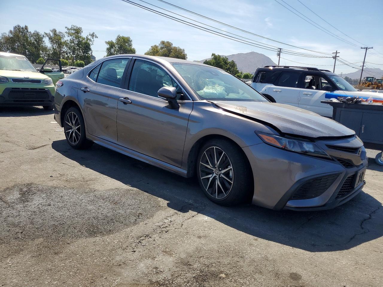 2024 Toyota Camry Se - Фото 4
