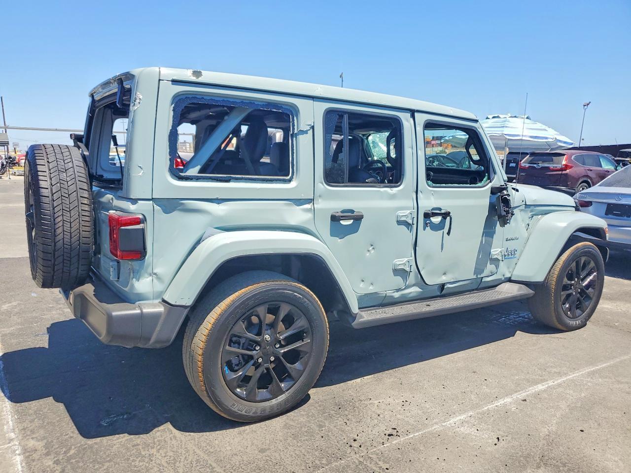 2023 Jeep Wrangler Sahara 4Xe - Image 3