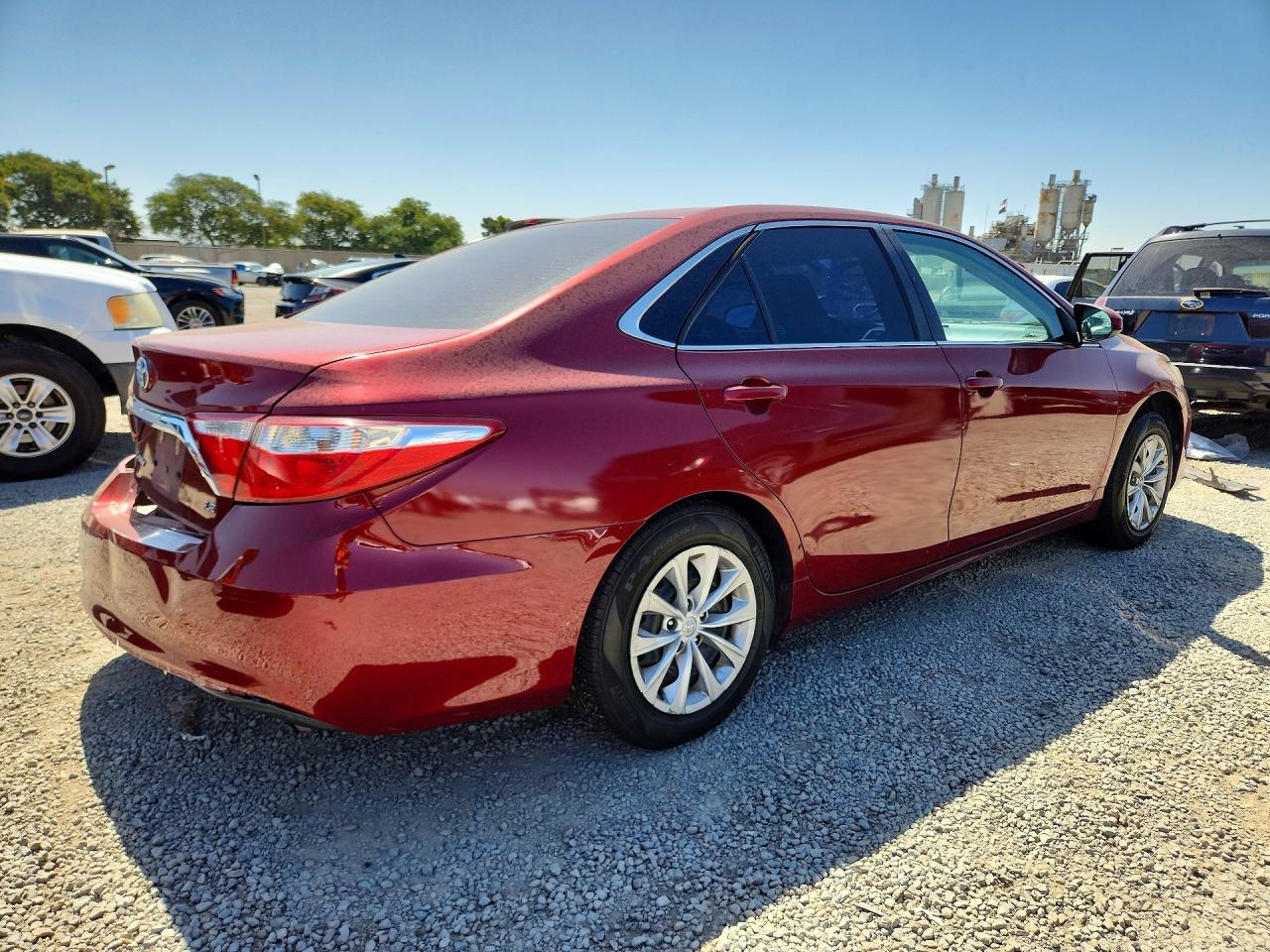 2017 Toyota Camry Le - Image 3