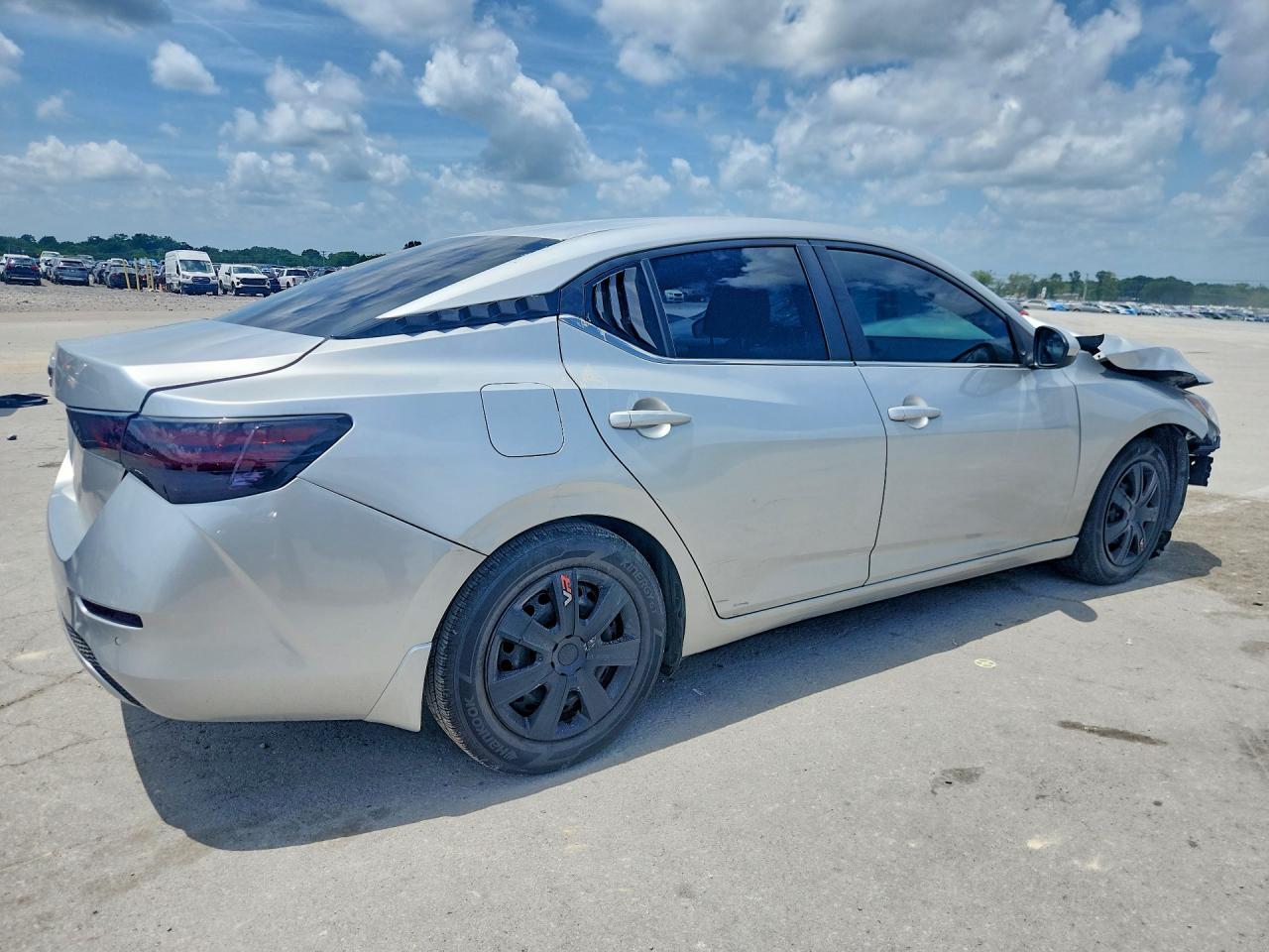 2022 Nissan Sentra S - Фото 3