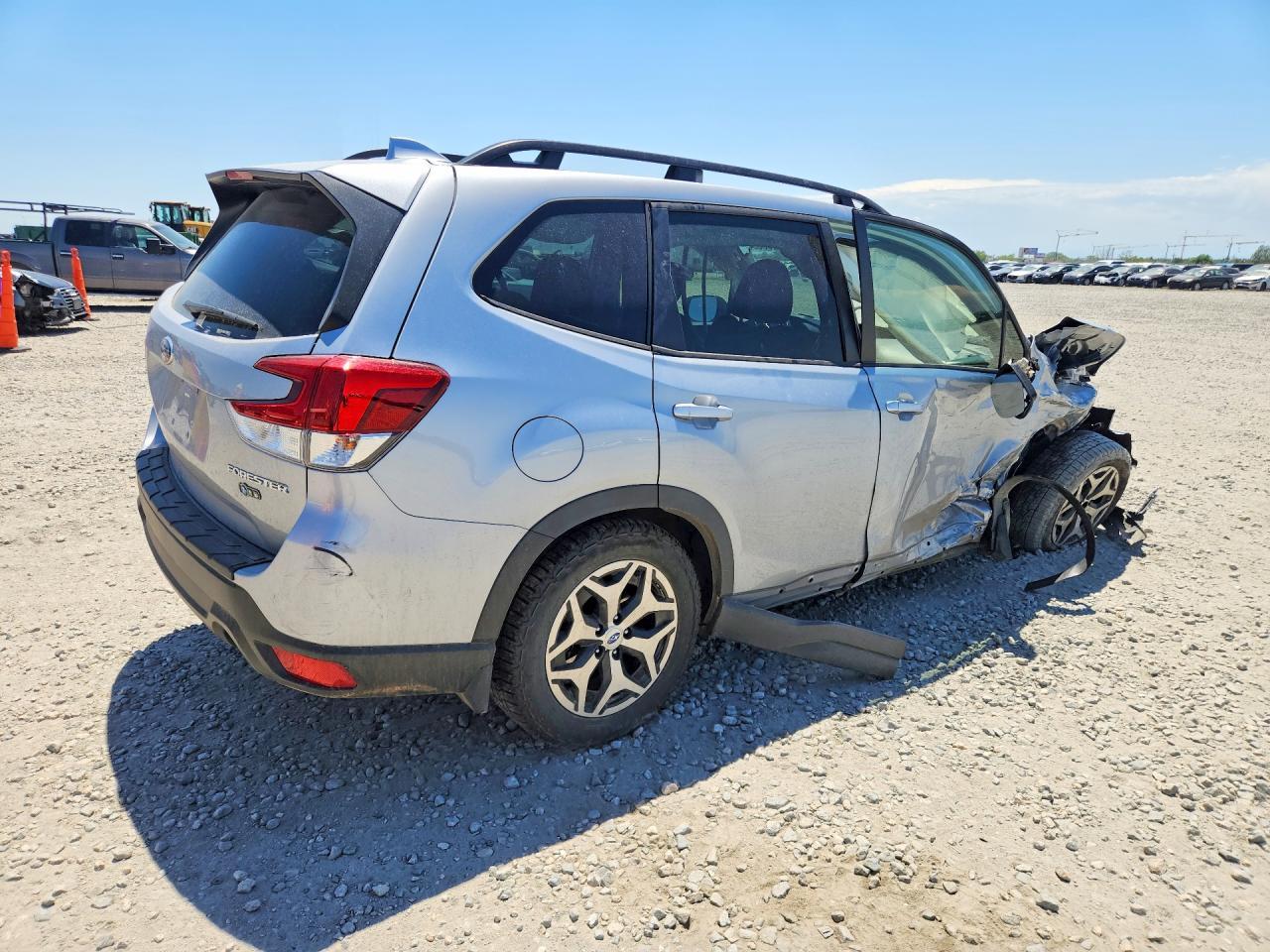 2022 Subaru Forester Premium - Фото 3