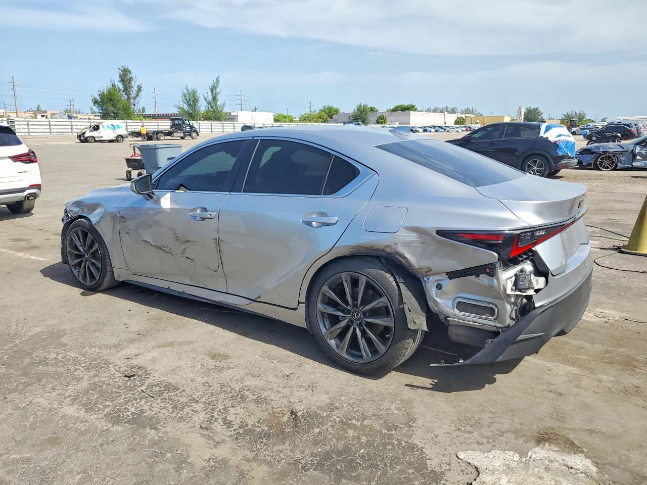 2021 Lexus Is 300 - Image 2
