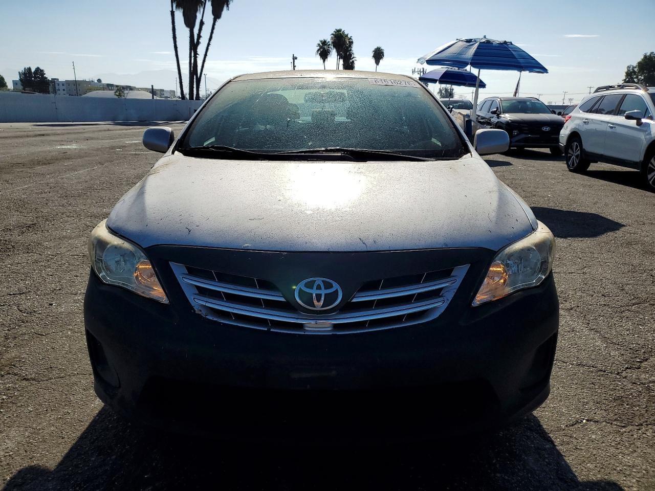 2013 Toyota Corolla - Image 5