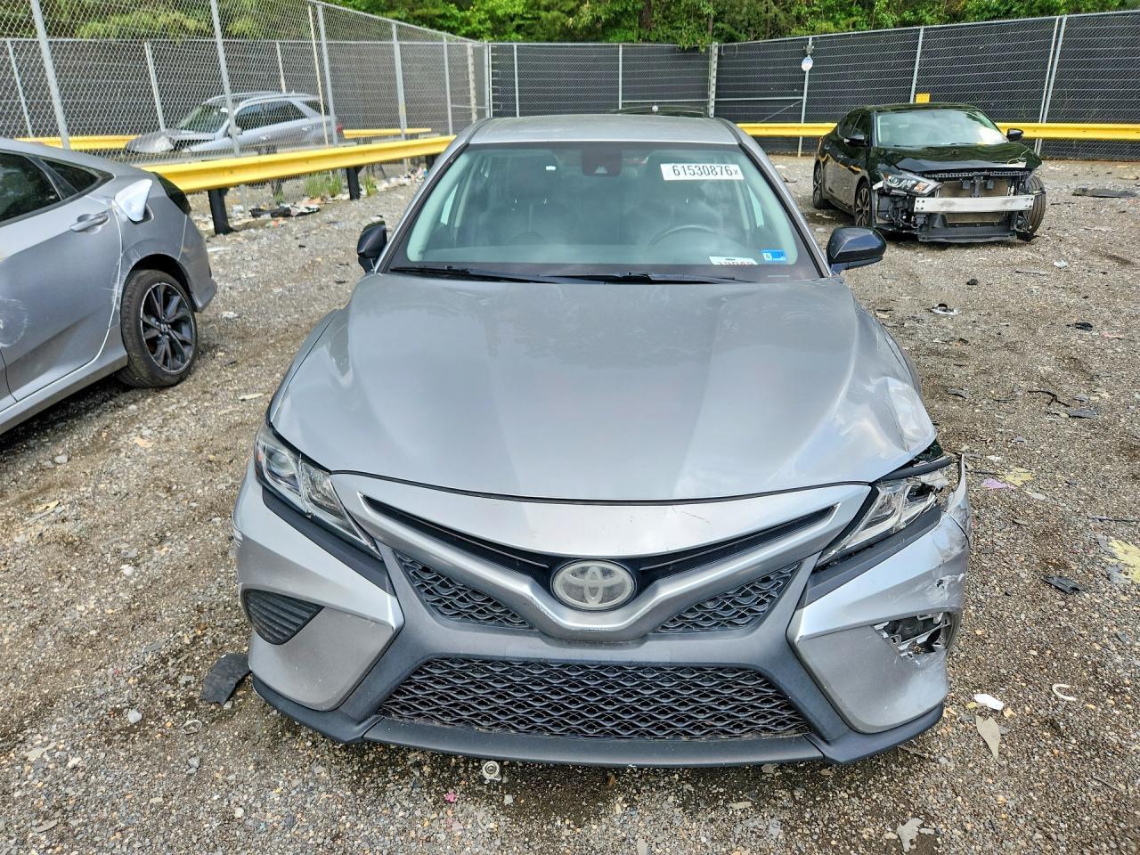 2020 Toyota Camry Se - Image 5