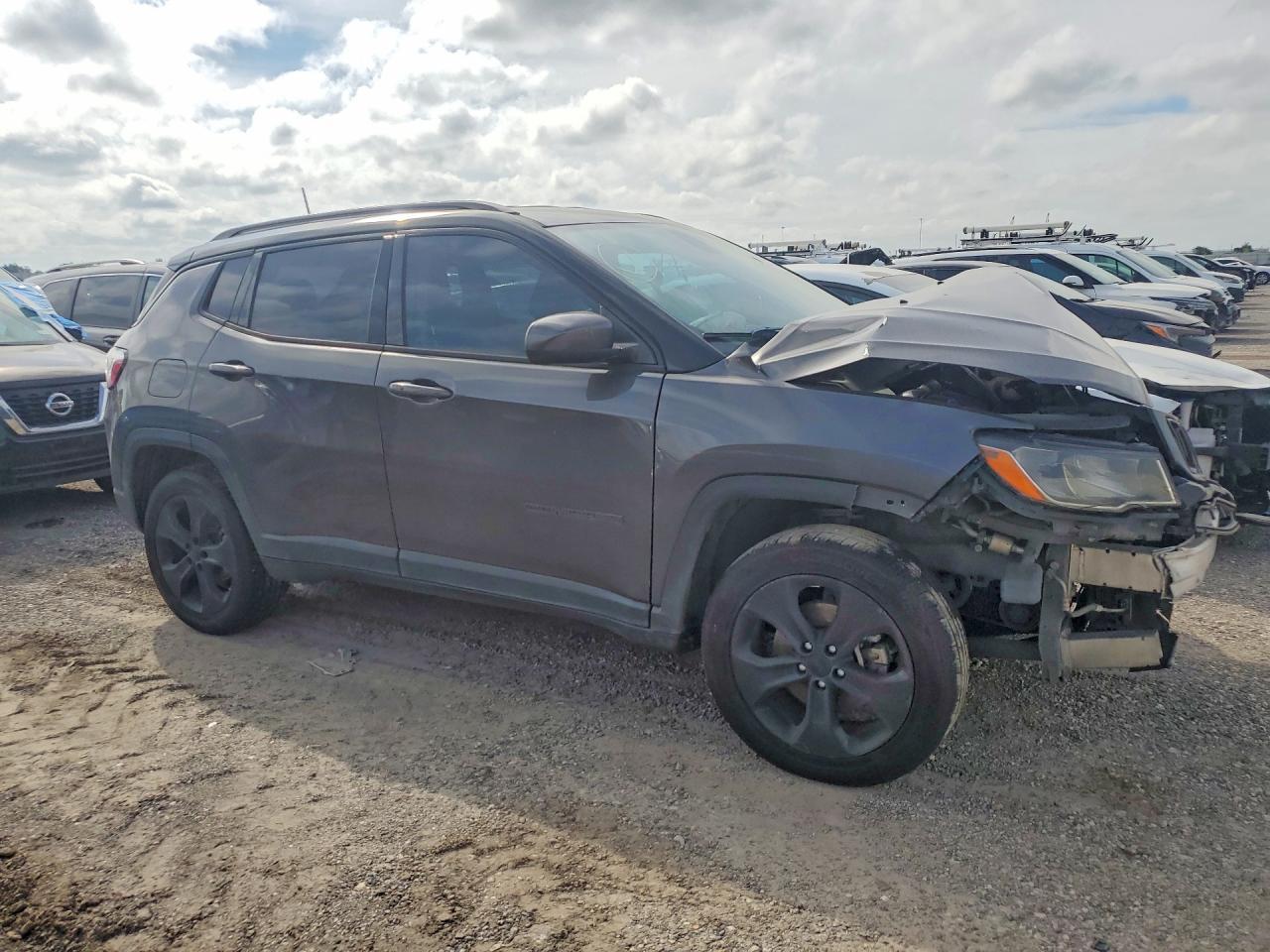 2020 Jeep Compass Latitude - Image 4