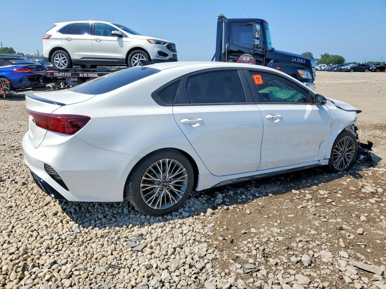 2023 Kia Forte Gt Line - Фото 3