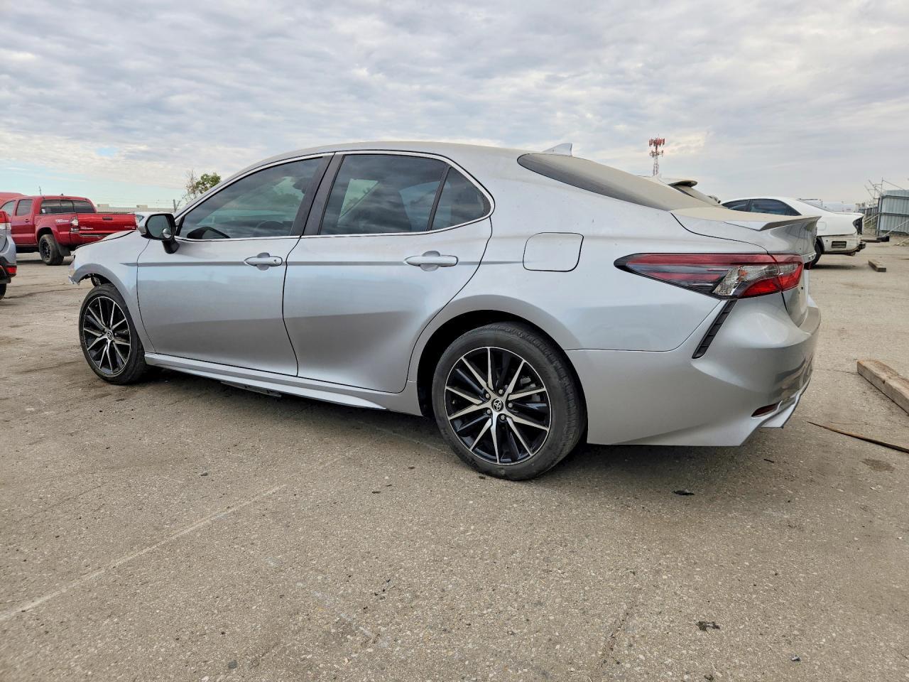 2021 Toyota Camry Se - Image 2
