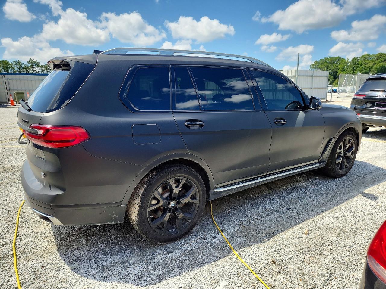 2019 BMW X7 xDrive50I - Фото 3